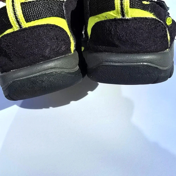 Keen Newport H2 Hiking Outdoors Water Sport Sandals Black Women 8-8.5 Big Kid 7 - Picture 9 of 12